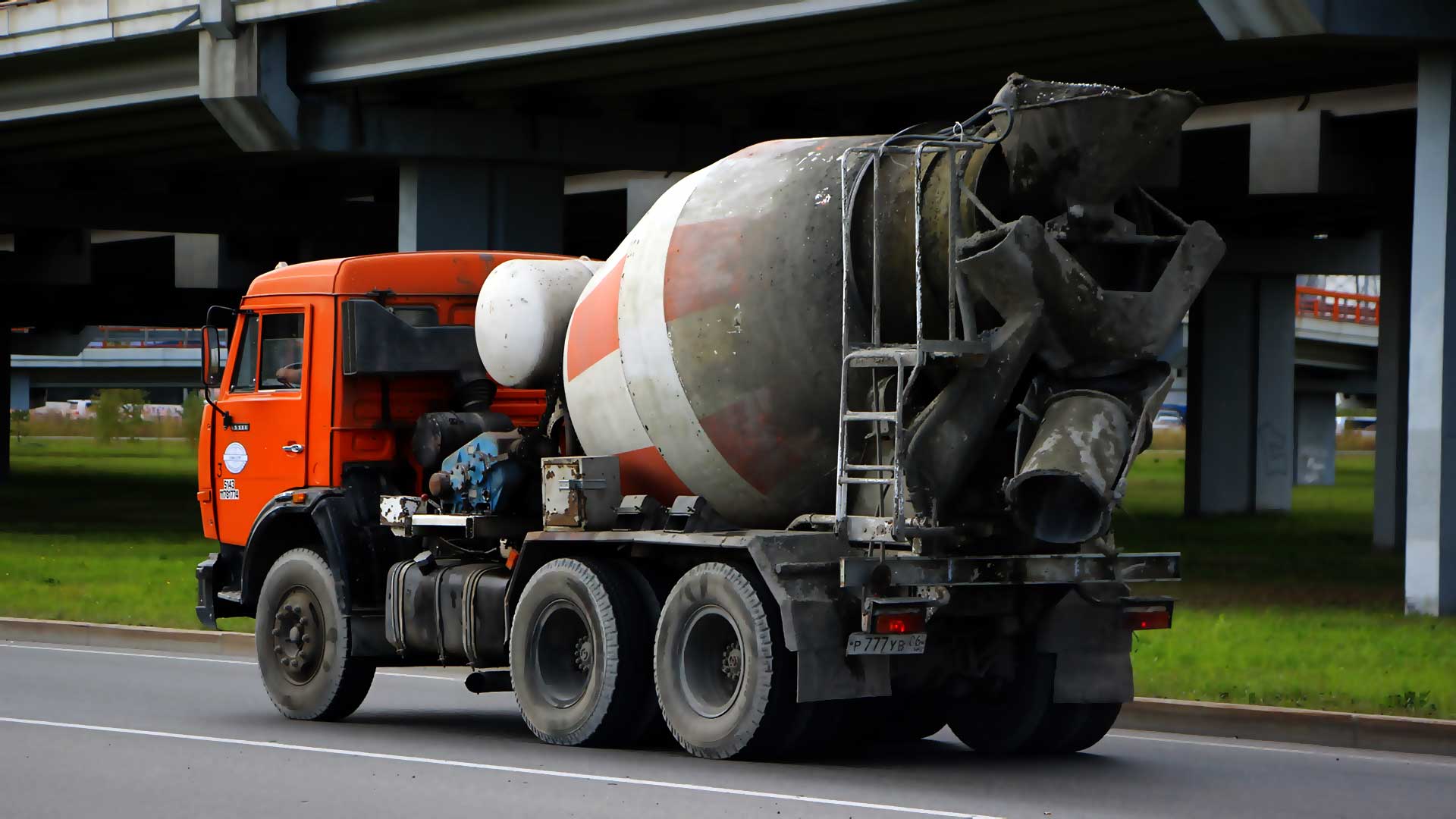 Доставка бетона миксерами в г.Бердск 